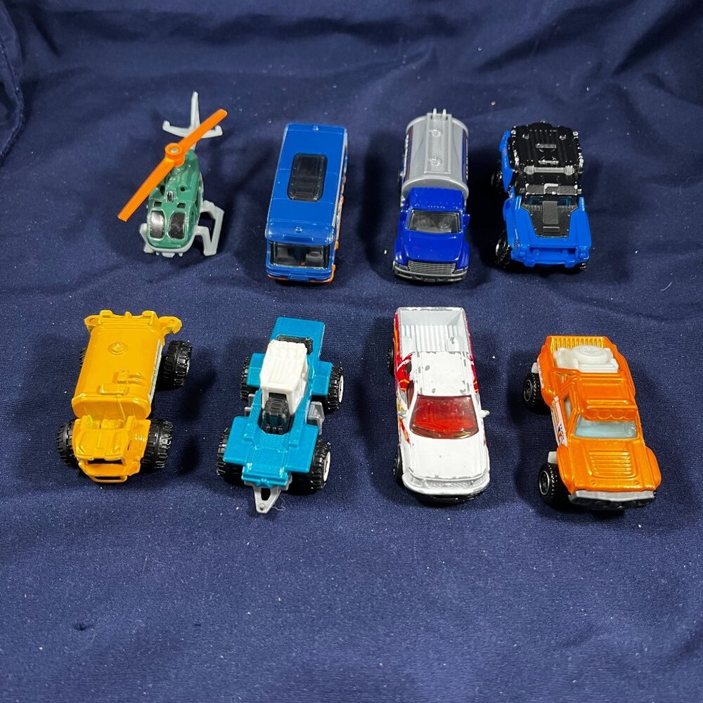 Lot Of 8 Matchbox Cars & Vehicles Mixed Styles & Colors Die-Cast Metal Collectib